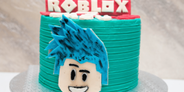 Easy Roblox cake