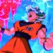 Goku transformado en Super Saiyan Azul, cargado de energía, contra un fondo dinámico de energía roja y azul en Dragon Ball FighterZ
