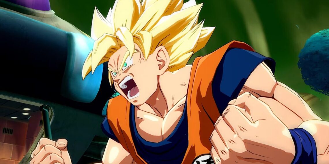 Goku Super Saiyan exibe poder e fúria em intensa cena de luta do jogo Dragon Ball FighterZ
