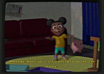 Amanda la Aventurera: Amanda se encuentra en una sala de estar y pregunta: '¿Alguna vez has querido ir muy, muy lejos?' mientras que al fondo hay un pequeño cerdo de peluche.