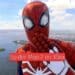 Imagen de Spider-Man con el paisaje urbano de fondo, destacando la expectación y la emoción por Spider-Man 2 en Xbox.