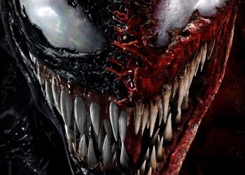 Close-up image of Venom SpiderMan 2, showcasing his menacing face with sharp teeth, one side black and the other side red, highlighting the character's iconic and fearsome appearance.